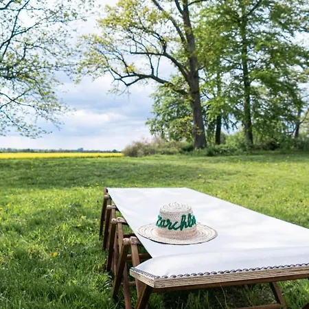 Gutshaus Zarchlin Lägenhet *